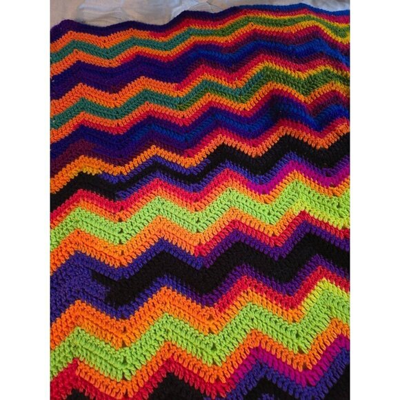 Vintage Psychedelic Zigzag Chevron Tight Knit Afghan Throw Blanket Crochet Color - Picture 3 of 11